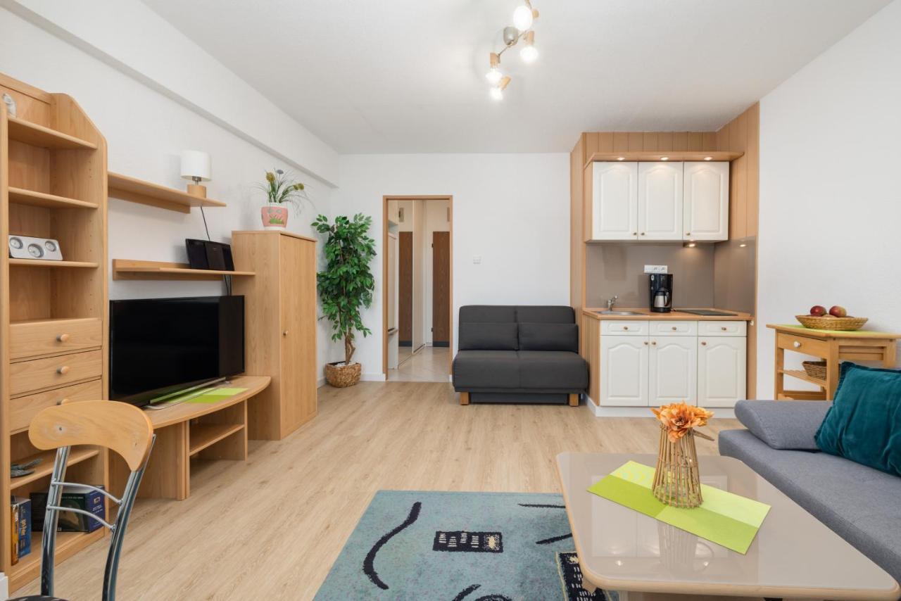 Comfy Turystyczna 300 M To The By Renters Apartment *