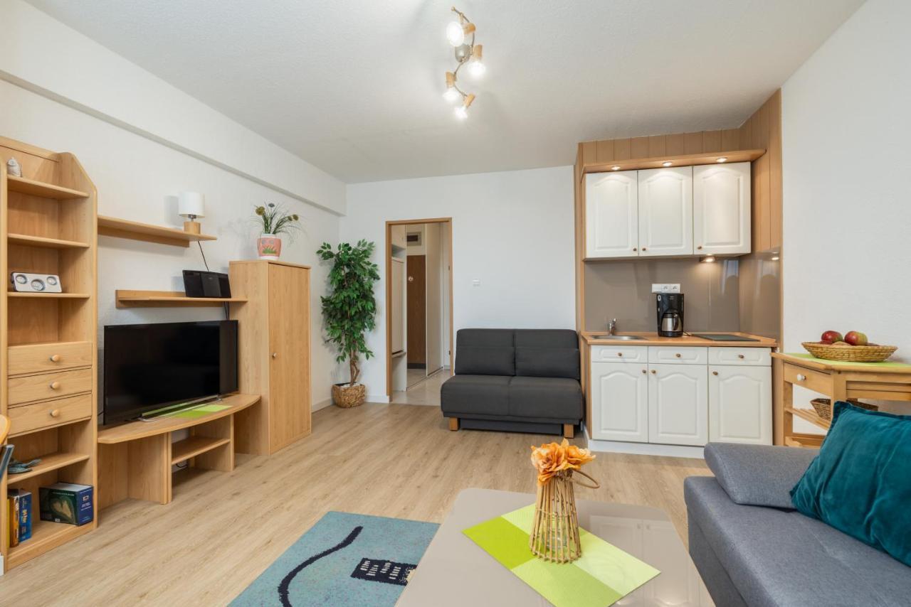 Comfy Turystyczna 300 M To The By Renters Apartment *